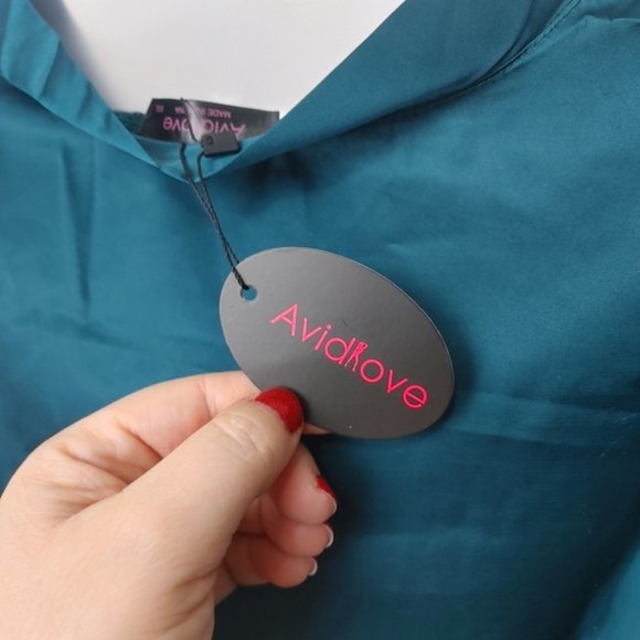 Green silk like robe in xxl - Picture 4 of 6